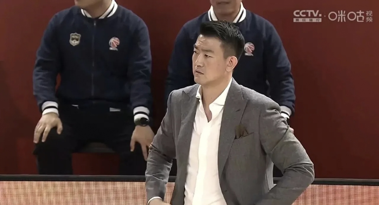 主教练战术调整得当，让球队状态回勇的简单介绍